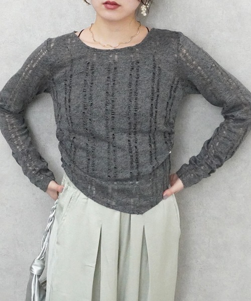 Emma(SELECT LEVERY)(エマ セレクトリベリー)の「ダメージシアーニットソー(Tシャツ/カットソー・レディース・オフホワイト/グレー/チャコール・FREE)」の19枚目の写真