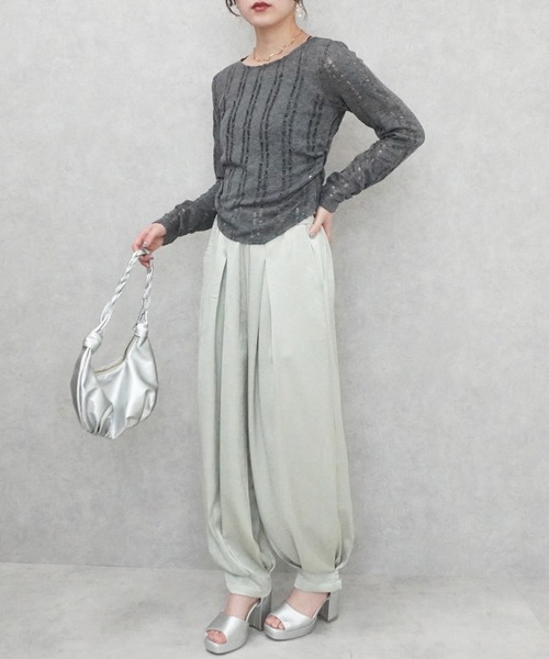 Emma(SELECT LEVERY)(エマ セレクトリベリー)の「ダメージシアーニットソー(Tシャツ/カットソー・レディース・オフホワイト/グレー/チャコール・FREE)」の22枚目の写真