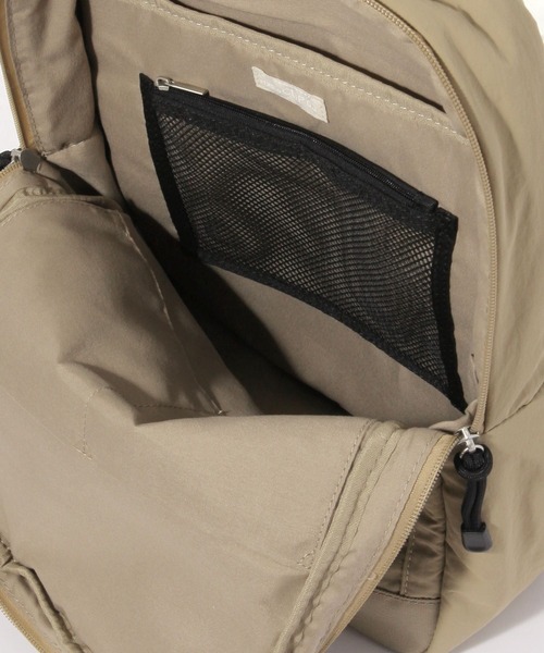 studio CLIP(スタディオクリップ)の「【軽量/13.5インチPC収納可】からだよろこぶリュック(バックパック/リュック・レディース・ブラック/カーキ・FREE)」の18枚目の写真