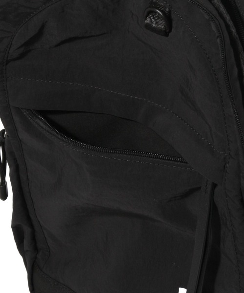 studio CLIP(スタディオクリップ)の「【軽量/13.5インチPC収納可】からだよろこぶリュック(バックパック/リュック・レディース・ブラック/カーキ・FREE)」の11枚目の写真