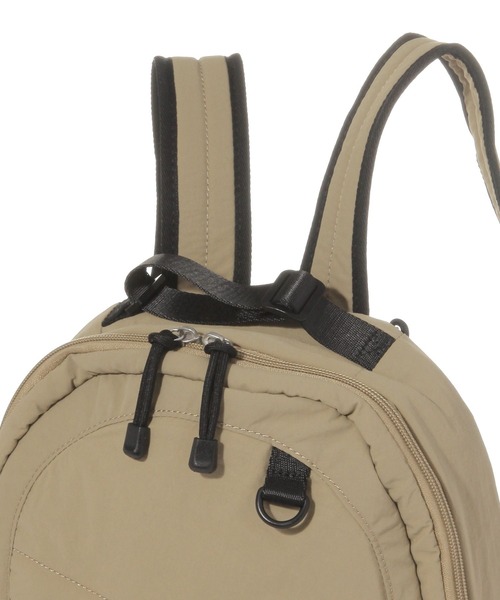 studio CLIP(スタディオクリップ)の「【軽量/13.5インチPC収納可】からだよろこぶリュック(バックパック/リュック・レディース・ブラック/カーキ・FREE)」の17枚目の写真