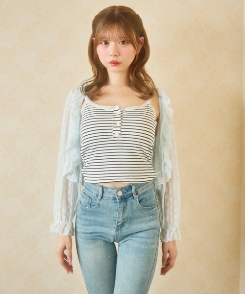 TITTY&CO.（ティティーアンドコー）の「シアーフリルカーディガン（カーディガン/ボレロ・レディース・イエロー/ブルー/アイボリー/ブラック/ピンク・FREE）」の7枚目の写真