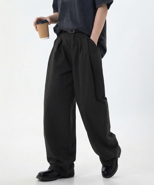 CORPUS TOKYO(コーパス トーキョー)の「ワイドカーブコットンチノパンツ(チノパンツ・メンズ・アイボリー/ブラウン/ダークグレー・1/4/3/2)」の2枚目の写真