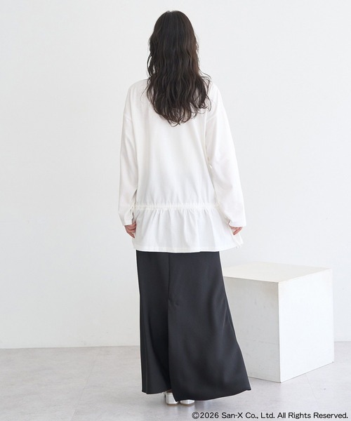 earth music&ecology(アースミュージックアンドエコロジー)の「リラックマ×earth ブラウジングロンT(Tシャツ/カットソー・レディース・オフホワイト/チャコールグレー・FREE)」の12枚目の写真