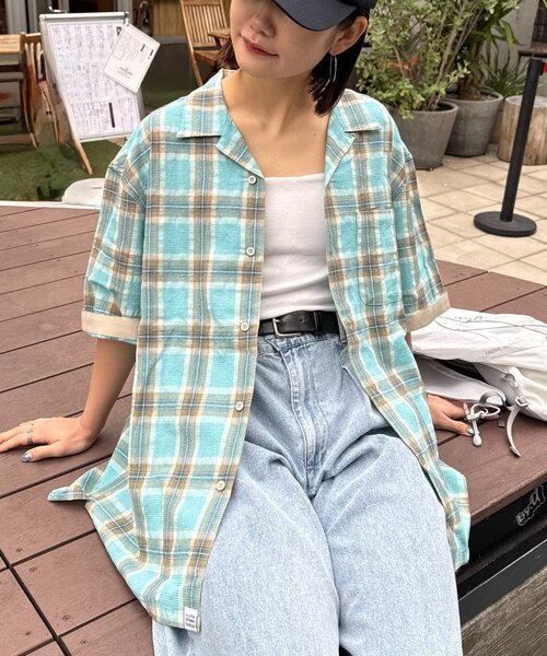 CIAOPANIC TYPY（チャオパニックティピー）の「【ユニセックス】パナマ織り/袖配色/クロス半袖チェックシャツ（シャツ/ブラウス・レディース・ベージュ/ミント/グリーン/ブルー・LARGE/MEDIUM）」の3枚目の写真