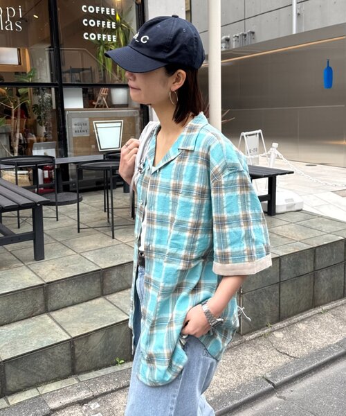 CIAOPANIC TYPY（チャオパニックティピー）の「【ユニセックス】パナマ織り/袖配色/クロス半袖チェックシャツ（シャツ/ブラウス・レディース・ベージュ/ミント/グリーン/ブルー・LARGE/MEDIUM）」の21枚目の写真