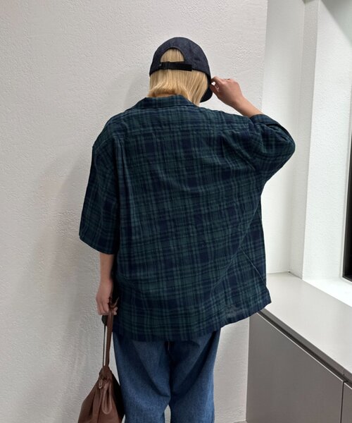 CIAOPANIC TYPY（チャオパニックティピー）の「【ユニセックス】パナマ織り/袖配色/クロス半袖チェックシャツ（シャツ/ブラウス・レディース・ベージュ/ミント/グリーン/ブルー・LARGE/MEDIUM）」の14枚目の写真