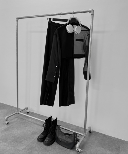 LVEU.(ラブユ.)の「【LVEU.】シアープリーツ切り替えワイドパンツ / ボトムス パンツ ワイド シアー プリーツ ワイドパンツ 肌見せ モード ブラック(その他パンツ・レディース・ブラック・FREE)」の16枚目の写真