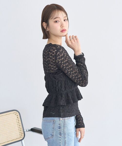 earth music&ecology(アースミュージックアンドエコロジー)の「SET2点カットレースプルオーバー+ビスチェ(Tシャツ/カットソー・レディース・ブラック/その他/アイボリー・FREE)」の6枚目の写真