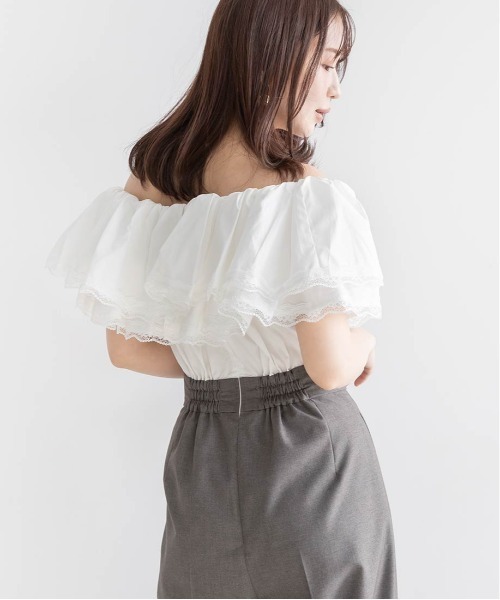 RANDA(ランダ)の「フリルブラウスドッキングロンパース(サロペット/オーバーオール・レディース・グレー/グレイッシュベージュ/ベージュ・1/0)」の15枚目の写真