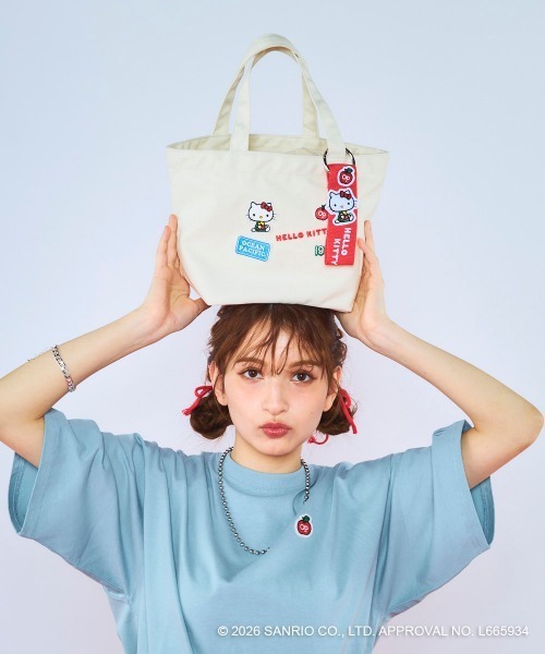 ハローキティコラボ(ハローキティコラボ)の「【Ocean Pacific×ハローキティ】レディースハローキティ×OP ランチバッグ(ハンドバッグ・レディース・ブラック/アイボリー/ブラウン系その他・FREE)」の5枚目の写真
