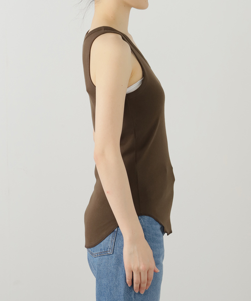 SLOBE IENA（スローブイエナ）の「《追加3》basic タンクトップ（Tシャツ/カットソー・レディース・ブラウン/ホワイト/ベージュ・FREE）」の5枚目の写真