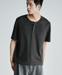 WYM LIDNM（ウィム バイ リドム）の「REFINED RIB STRETCH HENLEY TEE（Tシャツ/カットソー）」