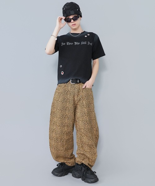 SPINNS(スピンズ)の「ヒョウ柄バルーンパンツ/レオパード柄/カーブシルエット/ユニセックス(その他パンツ・メンズ・ベージュ/チャコール・M/L)」の8枚目の写真
