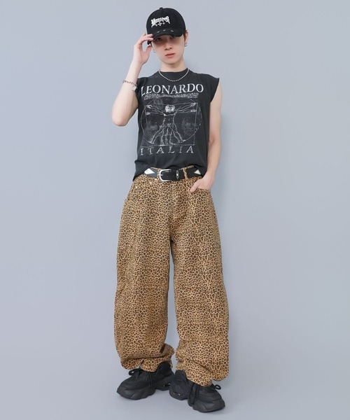 SPINNS(スピンズ)の「ヒョウ柄バルーンパンツ/レオパード柄/カーブシルエット/ユニセックス(その他パンツ・メンズ・ベージュ/チャコール・M/L)」の11枚目の写真