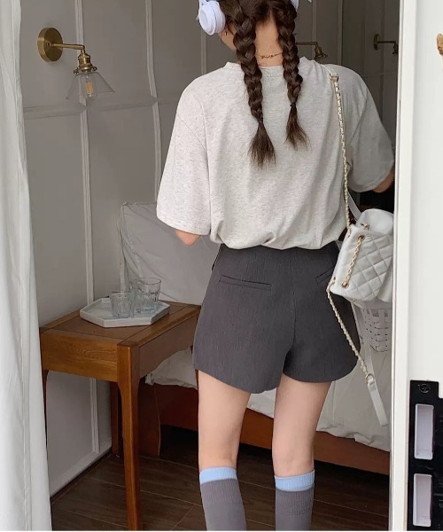 ＆soiree（アンドソワレ）の「ラップスカート風ショートパンツ（その他パンツ・レディース・ブラック/グレー・SMALL/MEDIUM/LARGE/X-LARGE）」の5枚目の写真