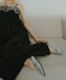 et.UNiVER（エトユニベール）の「Single Strap Pointed Flats（パンプス）」