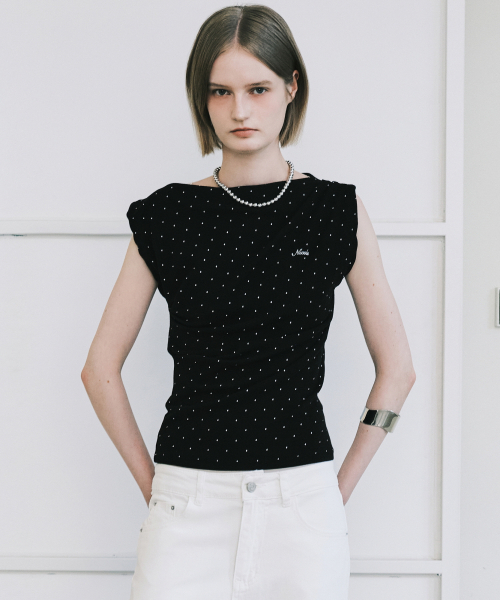NICK&NICOLE(ニックアンドニコール)の「DOT SHIRRING DRAPE SLEEVELESS TOP_BLACK(Tシャツ/カットソー・レディース・その他・FREE)」の3枚目の写真