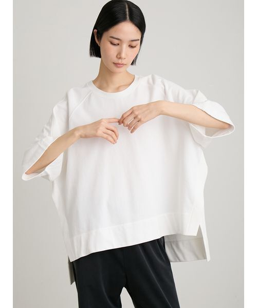 MIESROHE(ミースロエ)の「サイドスリットカットプルオーバー(Tシャツ/カットソー・レディース・ブラウン/ホワイト/レッド・F)」の4枚目の写真