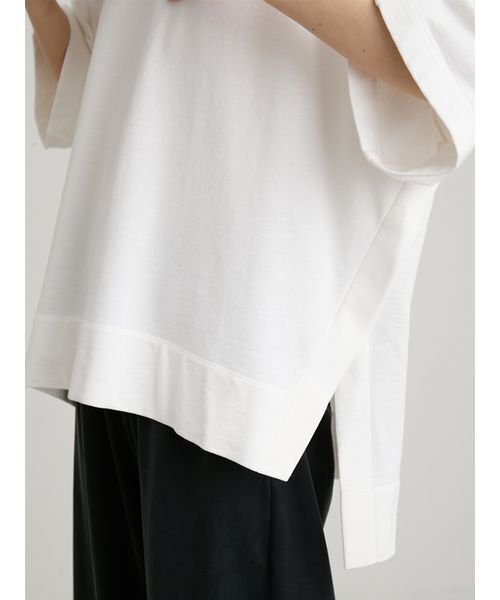 MIESROHE(ミースロエ)の「サイドスリットカットプルオーバー(Tシャツ/カットソー・レディース・ブラウン/ホワイト/レッド・F)」の9枚目の写真