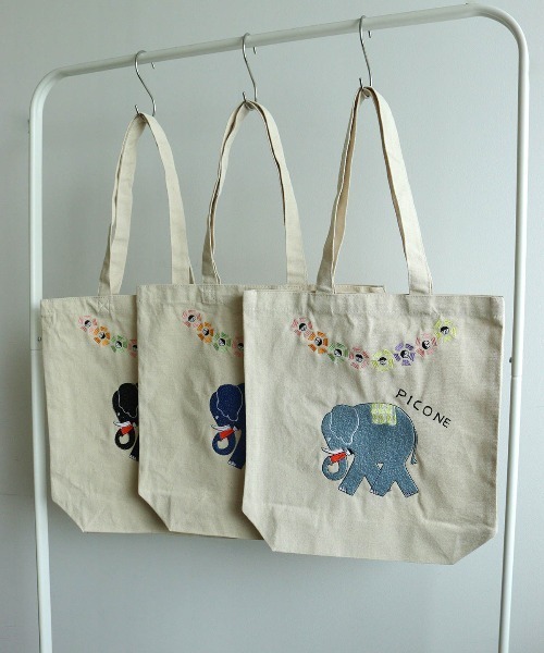 CASA PICONE(カーサピッコーネ)の「刺繍トートバッグ(トートバッグ・レディース・ライトブルー/ブルー/ブラック・FREE)」の12枚目の写真