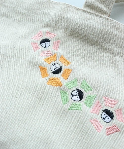 CASA PICONE(カーサピッコーネ)の「刺繍トートバッグ(トートバッグ・レディース・ライトブルー/ブルー/ブラック・FREE)」の6枚目の写真