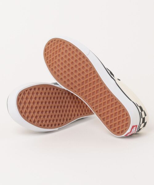 VANS（バンズ）の「【VANS】VN000EYEBWW UA Classic Slip-On（スニーカー・メンズ・マルチ・27/26.5/27.5/28/26）」の3枚目の写真