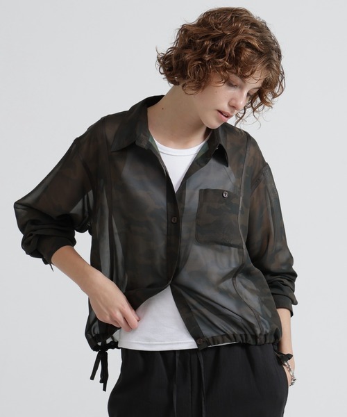 AVIREX（アヴィレックス）の「《直営店限定》CAMO PRINT SHEER SHIRT（シャツ/ブラウス・レディース・オリーブ/ブラック・F）」の19枚目の写真