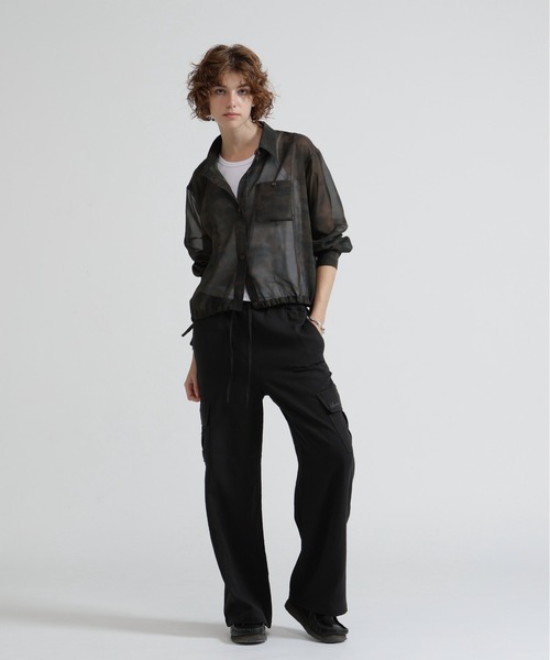 AVIREX（アヴィレックス）の「《直営店限定》CAMO PRINT SHEER SHIRT（シャツ/ブラウス・レディース・オリーブ/ブラック・F）」の12枚目の写真