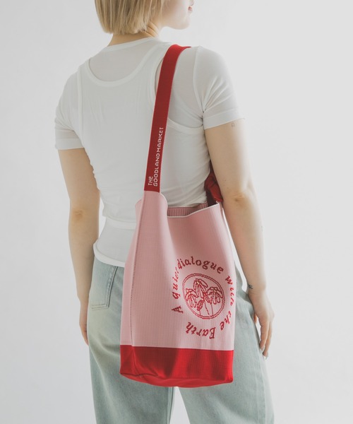 THE GOODLAND MARKET(ザグッドランドマーケット)の「『別注』KNT365×TGM FOURTY TheEarth(トートバッグ・レディース・ブルー/レッド・ONE)」の6枚目の写真