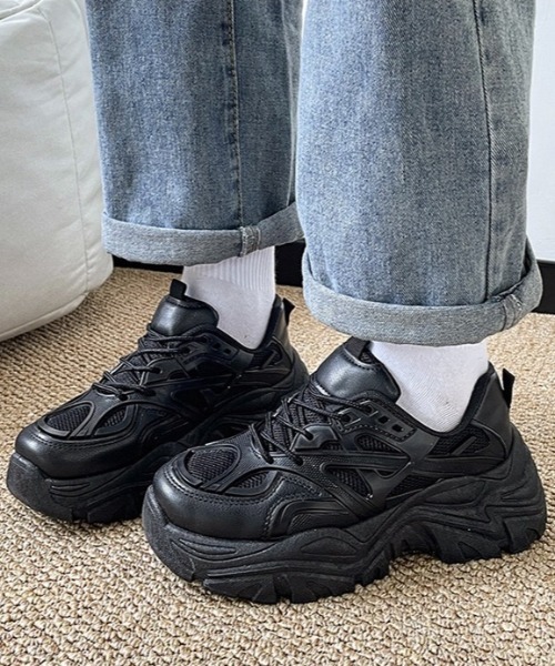 yuue' ( wear )(ユーイ)の「厚底ボリュームダッドスニーカー(スニーカー・レディース・ブラック/アイボリー・23.5cm/24.5cm)」の7枚目の写真