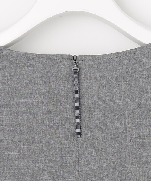 J.PRESS(ジェイプレス)の「【セットアップ対応】MELANGE ライトツイル クルーネック ブラウス(シャツ/ブラウス・レディース・ライトグレー系・T13/T15)」の8枚目の写真