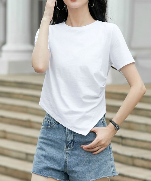 2ly2（トゥーリートゥー）の「アシンメトリー裾デザイン 半袖カットソー ラウンドネック Tシャツ シンプルトップス（Tシャツ/カットソー・レディース・グレー/ホワイト/ブラック・FREE）」の4枚目の写真