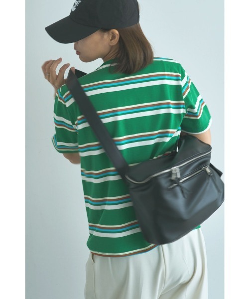 marjour(マージュール)の「【mabchi.mayukさんコラボ】SOFT SLING BAG(ボディバッグ/ウエストポーチ・レディース・ブラウン/ブラック・FREE)」の12枚目の写真