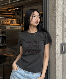 MOON FAIRY（ムーンフェアリー）の「ARCHIVE クールコットン半袖Tシャツ [チャコール]（Tシャツ/カットソー）」