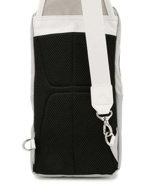 AVIREX(アヴィレックス)の「SUPER HORNET ONE SHOULDER BAG(トートバッグ・メンズ・ホワイト/ネイビー/ブラック・FREE)」の7枚目の写真