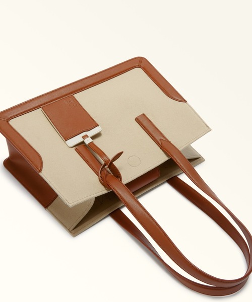 FURLA(フルラ)の「フルラ バイア (Furla Baia) トートバッグ(トートバッグ・レディース・ベージュ・ONE SIZE)」の5枚目の写真