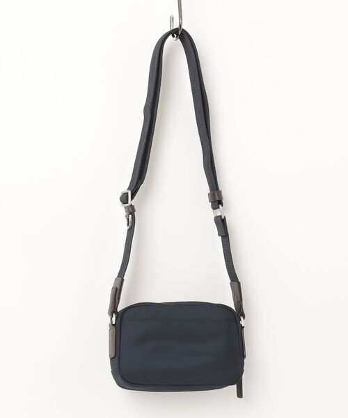 TOMMY HILFIGER(トミーヒルフィガー)の「ヘリテージショルダーバッグ(ショルダーバッグ・メンズ・ネイビー/カーキオリーブ・FREE)」の3枚目の写真