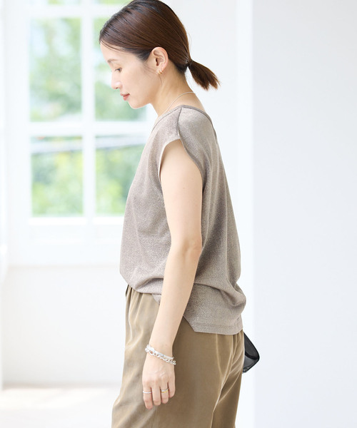 IENA（イエナ）の「ラメフレンチスリーブTシャツ（Tシャツ/カットソー・レディース・グレー/ゴールド・FREE）」の7枚目の写真