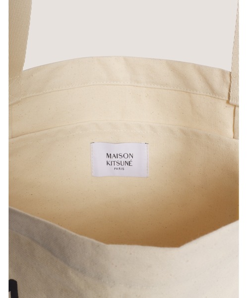 Maison Kitsune(メゾンキツネ)の「FORTUNE FOX TOTE(トートバッグ・メンズ・アイボリー・U)」の5枚目の写真