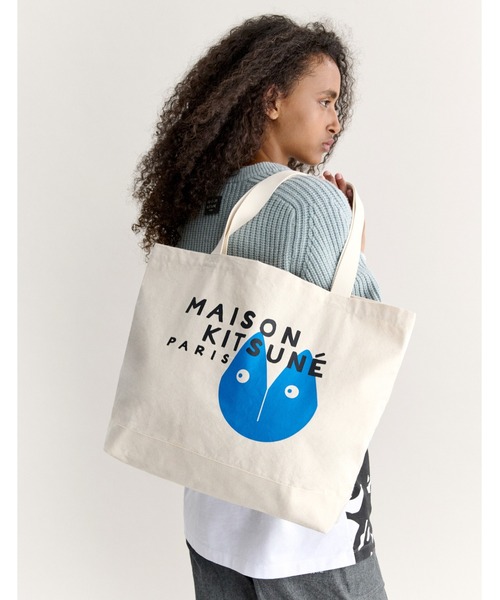 Maison Kitsune(メゾンキツネ)の「FORTUNE FOX TOTE(トートバッグ・メンズ・アイボリー・U)」の8枚目の写真