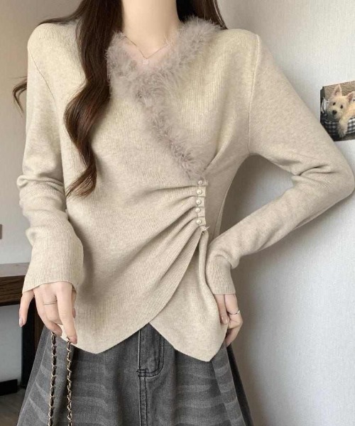 deux amour(ドゥーザムール)の「えりファー付きカシュクール長袖トップス(その他トップス・レディース・ベージュ/チャコールグレー・FREE)」の9枚目の写真
