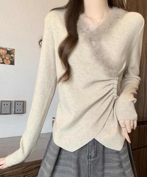 deux amour(ドゥーザムール)の「えりファー付きカシュクール長袖トップス(その他トップス・レディース・ベージュ/チャコールグレー・FREE)」の10枚目の写真