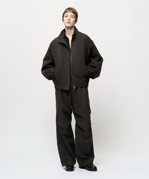 Juha(ユハ)の「DIMENSIONAL HIGH NECK JACKET(ブルゾン・メンズ・ブラック/ベージュ/チャコールグレー・3/4)」の17枚目の写真
