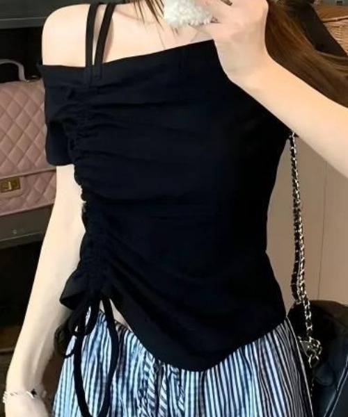 tolene(トレネ)の「サイドドロスト アシメワンショルダーカットソー(Tシャツ/カットソー・レディース・イエロー/ブラック・FREE)」の6枚目の写真