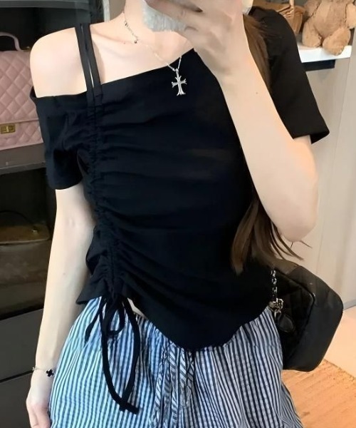 tolene(トレネ)の「サイドドロスト アシメワンショルダーカットソー(Tシャツ/カットソー・レディース・イエロー/ブラック・FREE)」の4枚目の写真