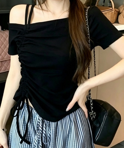 tolene(トレネ)の「サイドドロスト アシメワンショルダーカットソー(Tシャツ/カットソー・レディース・イエロー/ブラック・FREE)」の3枚目の写真