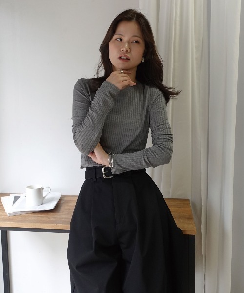 CORNERS(コーナーズ)の「ラウンドヘムリブトップス(Tシャツ/カットソー・レディース・ホワイト/ブラック/グレー・M)」の9枚目の写真