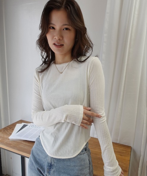CORNERS(コーナーズ)の「ラウンドヘムリブトップス(Tシャツ/カットソー・レディース・ホワイト/ブラック/グレー・M)」の4枚目の写真