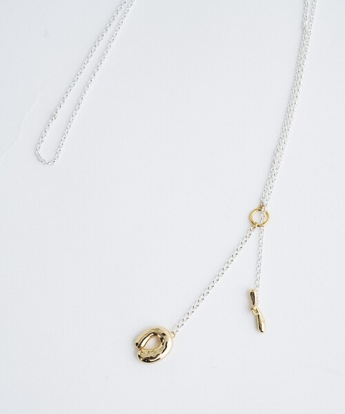 Soierie(ソワリー)の「soierie|Ornaments slim lariat(ネックレス・レディース・シルバー・00)」の5枚目の写真